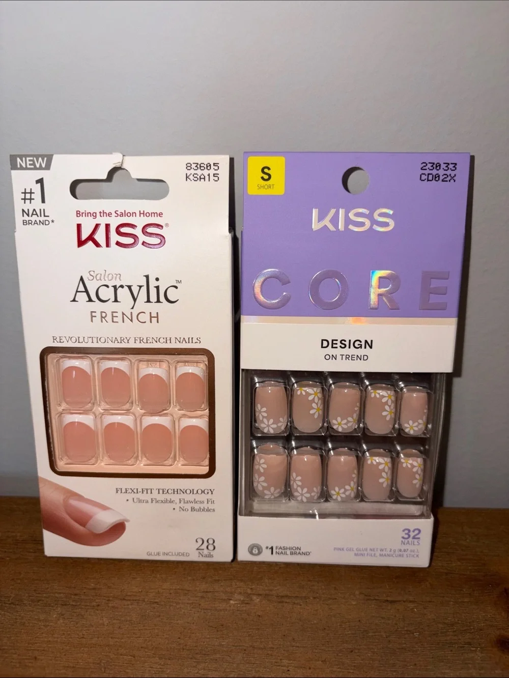 KISS Nude Pink Acrylic French & Floral Press-On Nail Sets